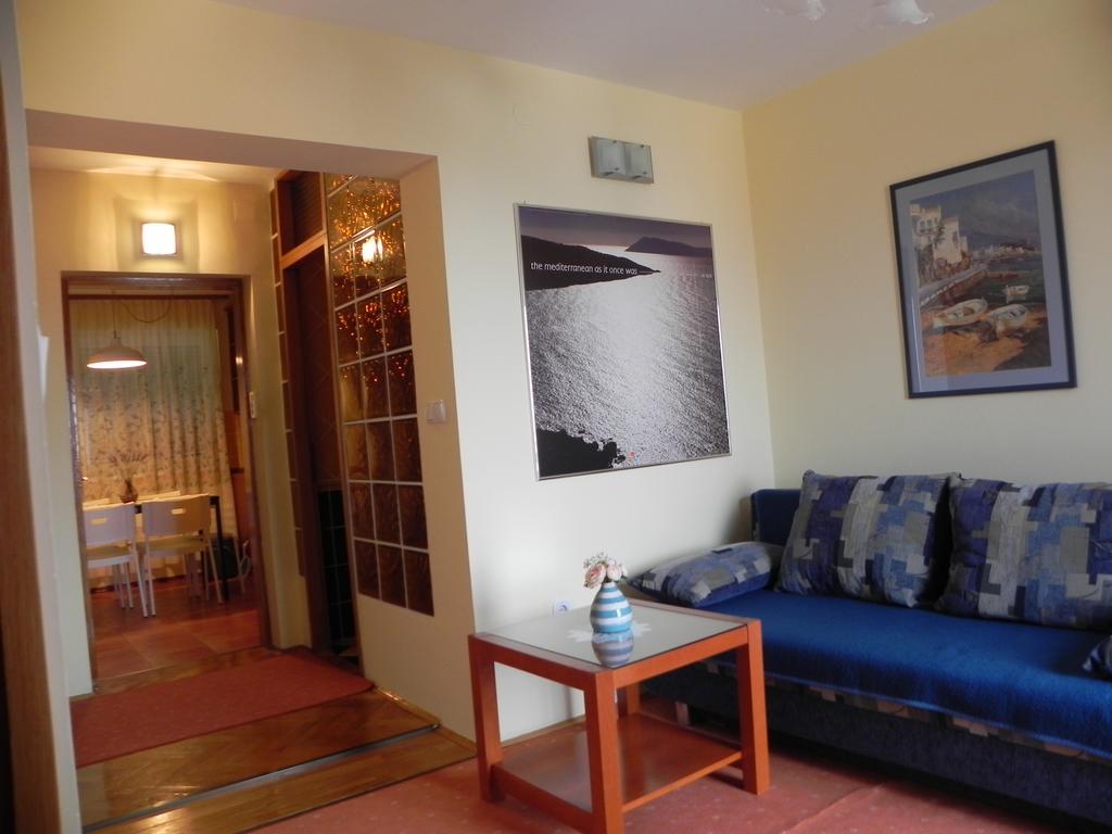Apartments Katalenić Selce Bagian luar foto