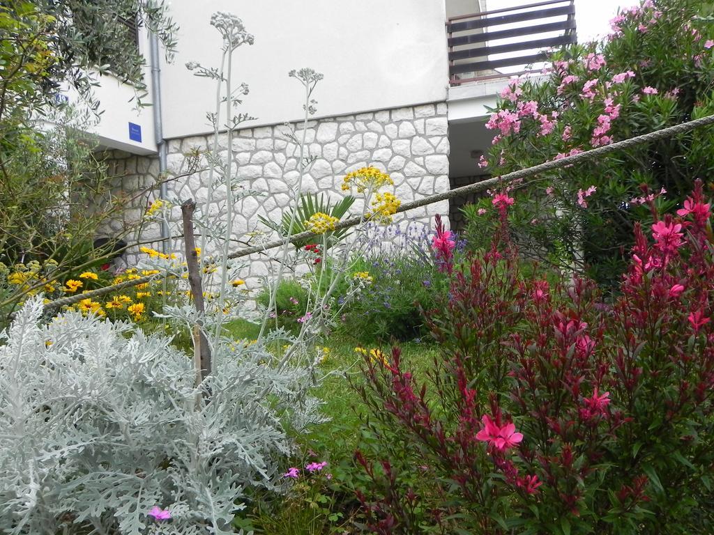 Apartments Katalenić Selce Bagian luar foto