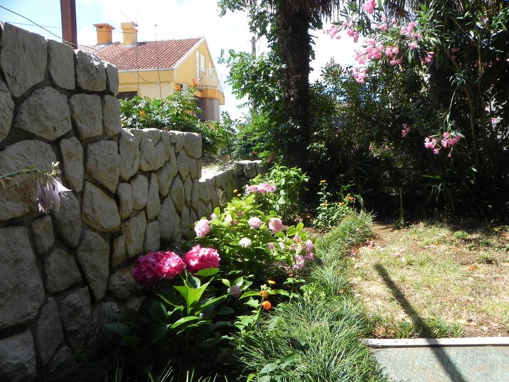Apartments Katalenić Selce Bagian luar foto
